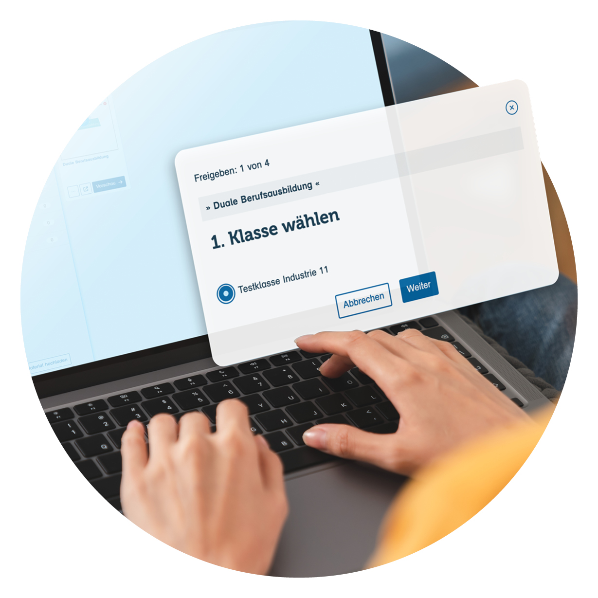 Hände auf Tastatur, Popup-Fenster "Klasse wählen"